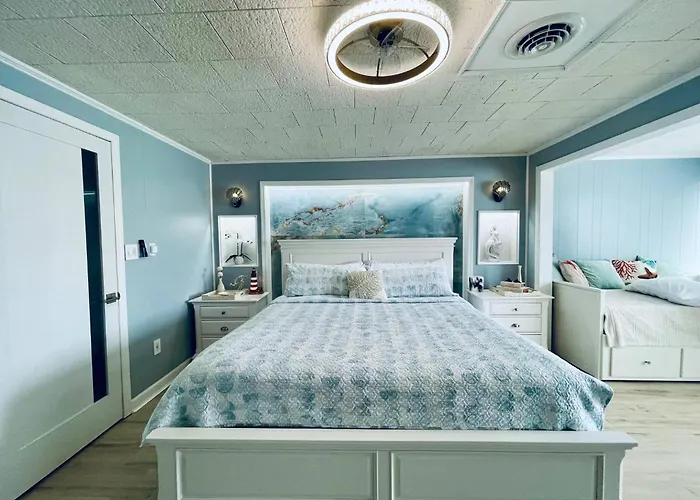 Bayfront | Walk To & Boardwalk | King Bed Ocean City
