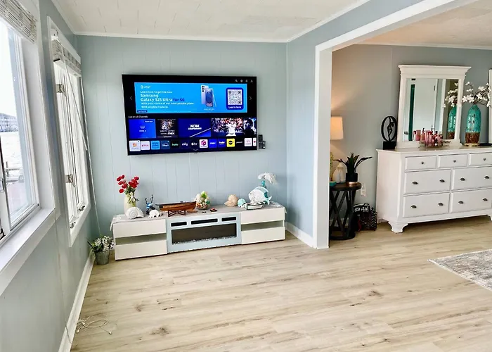 Bayfront | Walk To & Boardwalk | King Bed * Ocean City